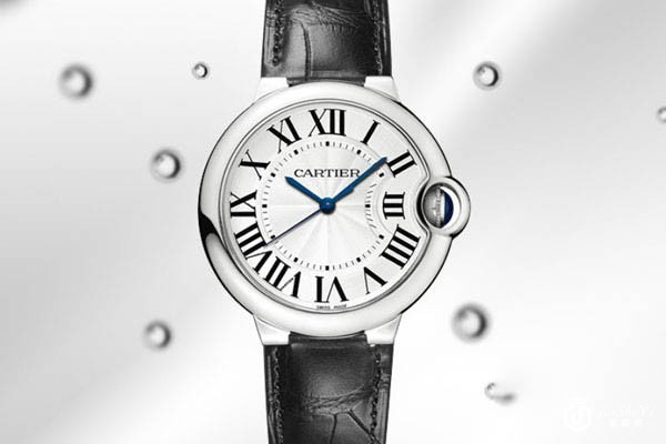 卡地亚蓝气球系列W69018Z4腕表展示