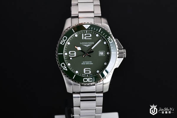 浪琴运动系列L3.782.4.06.6腕表正面展示图