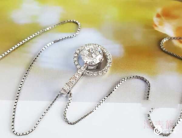 0.75克拉 D-VS2-3EX 钻石项链