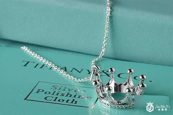 蒂芙尼 经典时尚银皇冠吊坠项链 蒂芙尼 经典时尚银皇冠吊坠项链