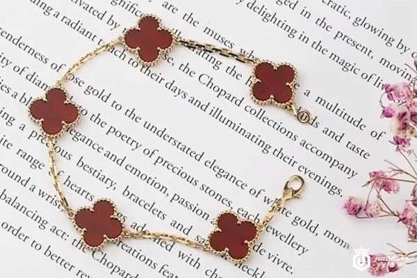 梵克雅宝手链回收价格查询让人意外 梵克雅宝手链回收价格查询让人意外