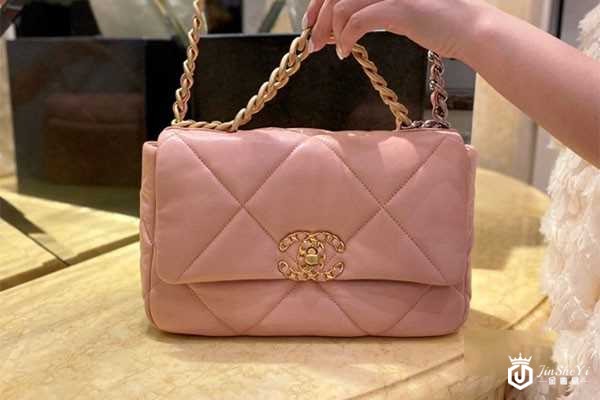 全新奢侈品包回收有优势吗 回收价格是多少