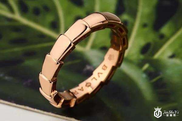 奢侈品网上回收靠谱吗 看平台的回收资格