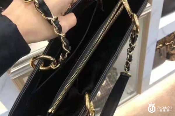 奢侈品专柜回收包包吗 贬值率如何