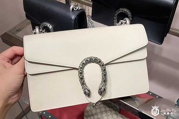 奢侈品二手回收店需要什么手续进行估价