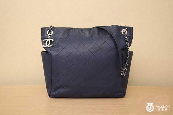 附近回收奢侈品包包的去向有几种