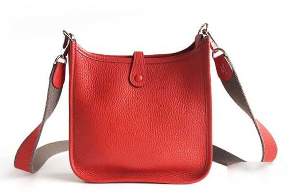 把二手奢侈品包包在哪里回收变卖比较靠谱