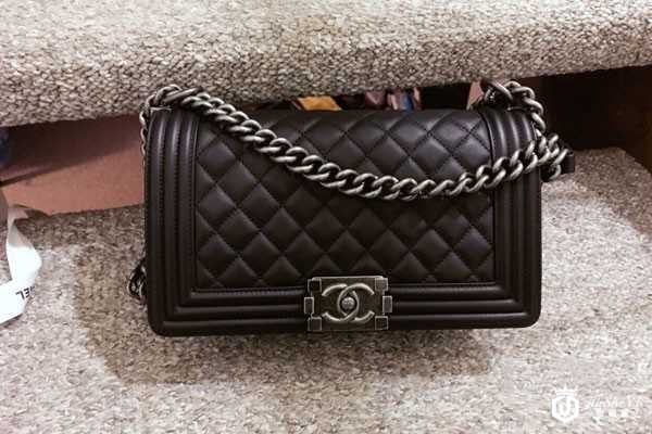 回收奢侈品包包店哪家强 出圈平台属这家