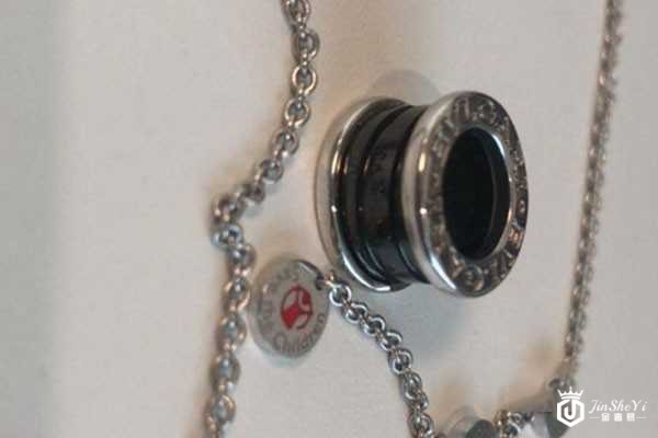 宝格丽慈善款项链回收的地方多吗