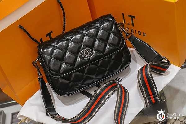 知名的二手奢侈品交易平台的地址在哪里