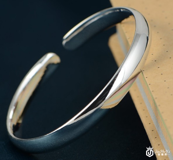 今天纯银回收价格多少一克