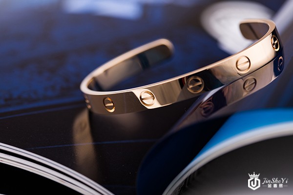 奢侈品回收价格真的保值吗