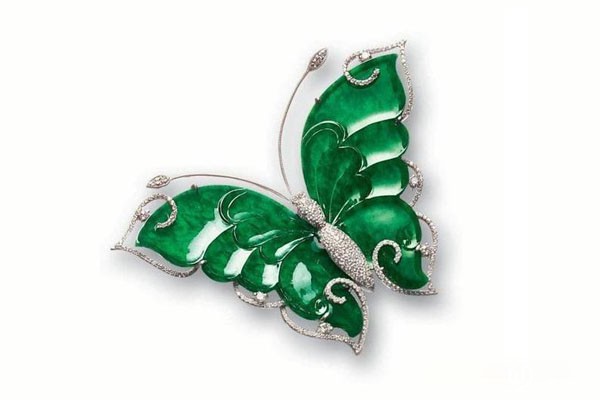 如何分辨翡翠的真假?在奢侈品回收机构能买到翡翠首饰吗?金奢易网 如何分辨翡翠的真假?在奢侈品回收机构能买到翡翠首饰吗?金奢易网