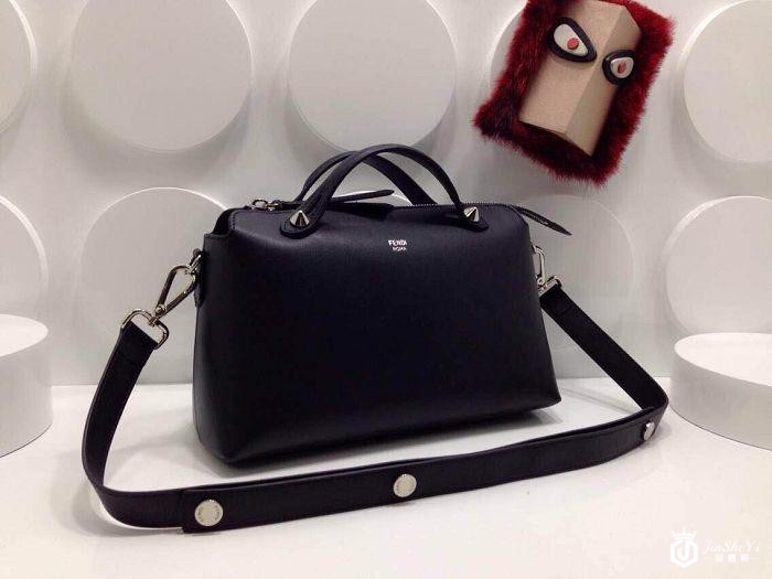 国内二手芬迪怪兽包回收价值怎么样?