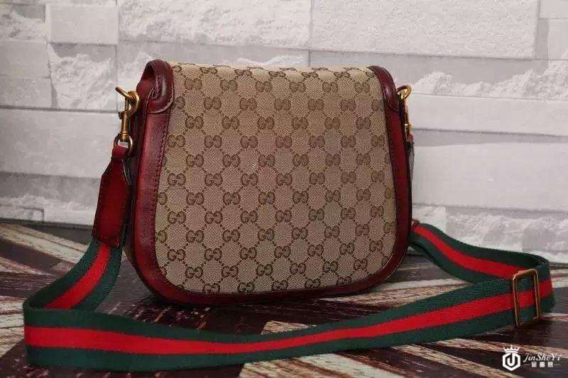 哪里回收二手奢侈品包包？怎么回收好？