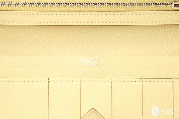 二手爱马仕黄色皮质长款插扣钱夹细节