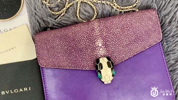 宝格丽SERPENTI系列紫色珍珠鱼皮奢侈品链条包实拍