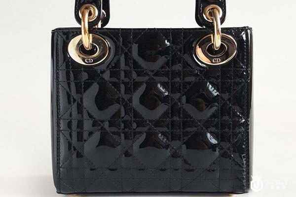 迪奥迷你黑金戴妃包背面