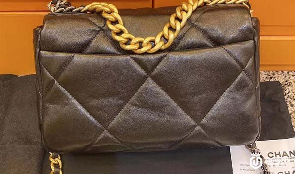 99新香奈儿19bag系列链条包背面图