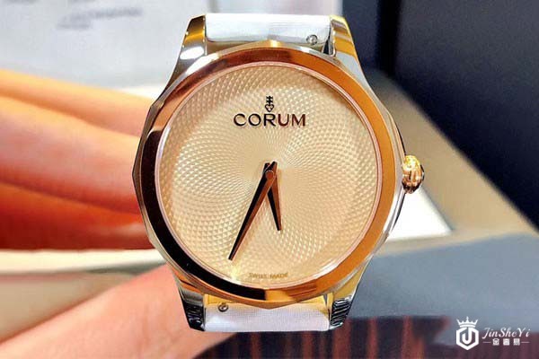 二手昆仑海军上将杯系列手表的外观展示