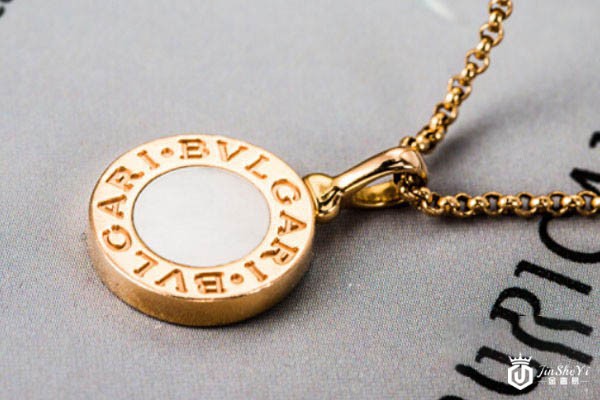 宝格丽18k玫瑰金白母贝圆饼奢侈品项链实拍