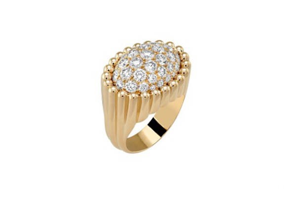Van Cleef & Arpels 梵克雅宝全新Perlée diamo<i></i>nds pavé戒指展示图 Van Cleef & Arpels 梵克雅宝全新Perlée diamo<i></i>nds pavé戒指展示图