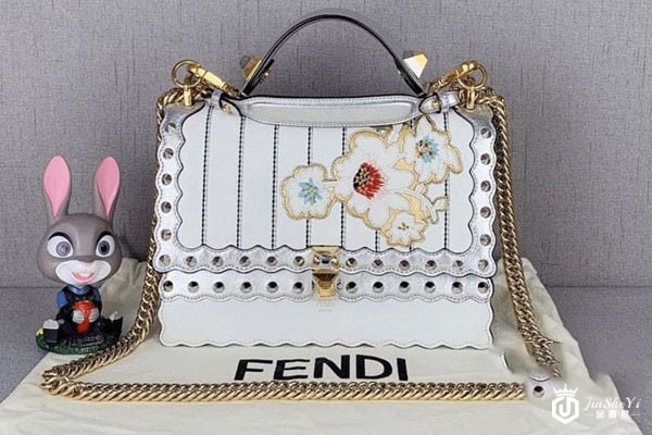 芬迪单肩风琴女包展示