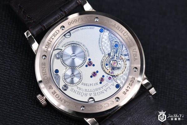 朗格18K蜂蜜金纪念款腕表展示图 朗格18K蜂蜜金纪念款腕表展示图