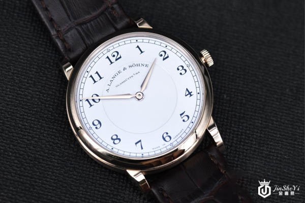 朗格18K蜂蜜金纪念款腕表展示图 朗格18K蜂蜜金纪念款腕表展示图