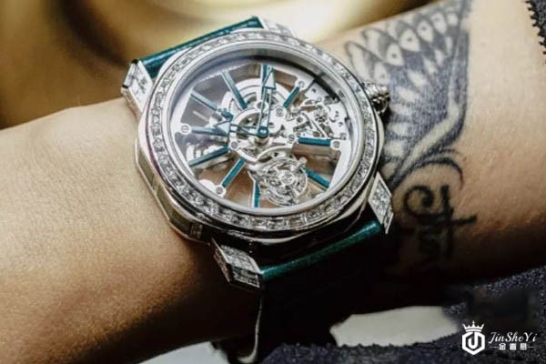 宝格丽Octo Originale陀飞轮全铺钻款式腕表展示图 宝格丽Octo Originale陀飞轮全铺钻款式腕表展示图