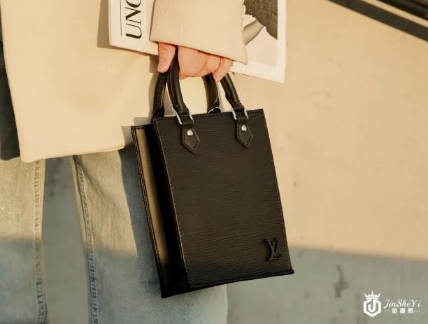 奢侈品包回收店