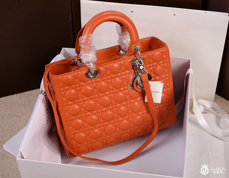 迪奥爆款包回收