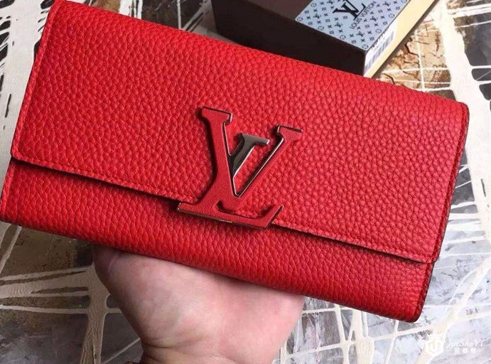 LV Capucines荔枝纹牛皮钱夹M61249型号回收