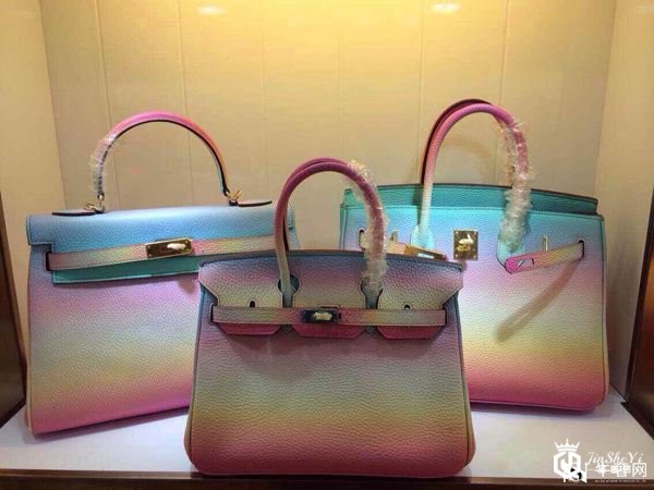 爱马仕铂金包可以超公价吗，回收价格取决什么因素