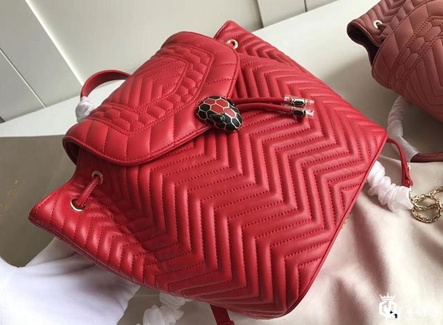 宝格丽蛇头包在二手回收市场