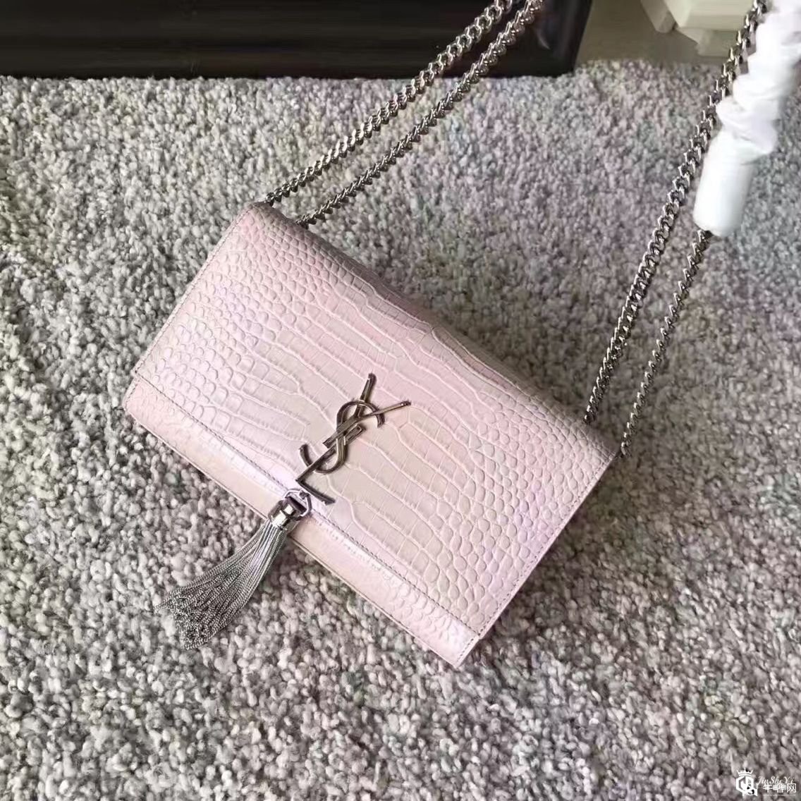 成都YSL邮差包回收