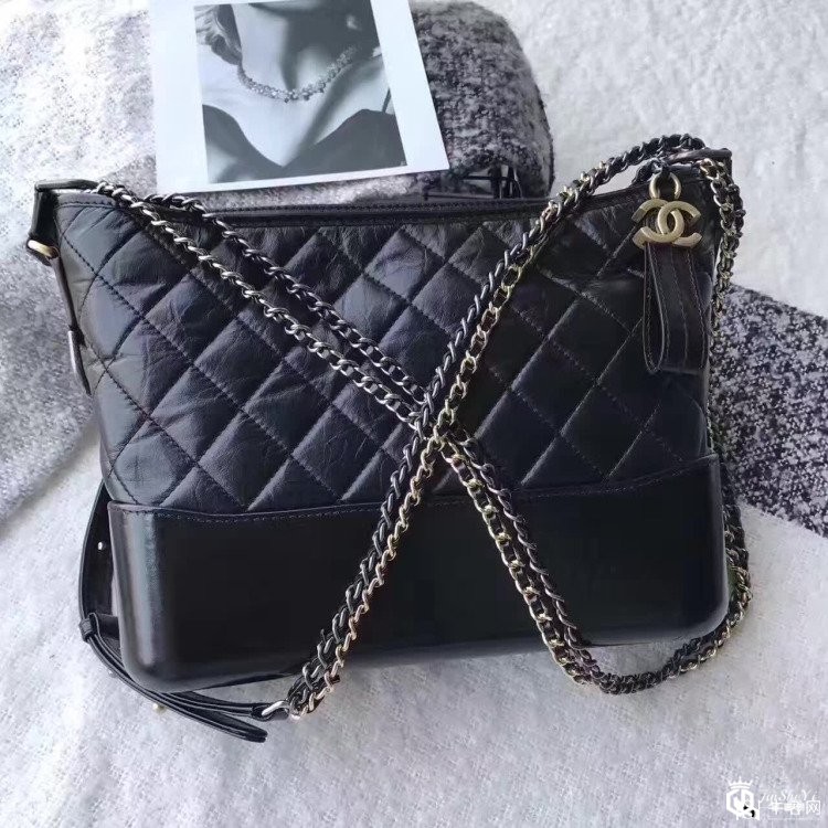 附近哪里回收香奈儿流浪包包？