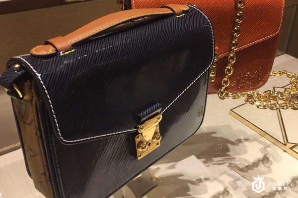 LV漆皮邮差包的款式有哪些