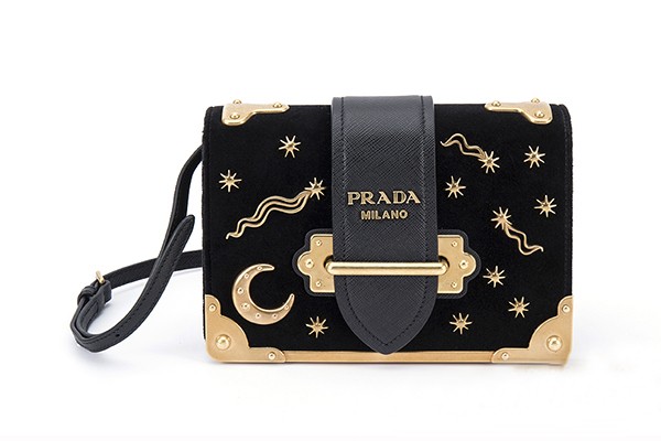Prada属于什么档次,一万元能够买到哪些二手普拉达包包,金奢易网 Prada属于什么档次,一万元能够买到哪些二手普拉达包包,金奢易网