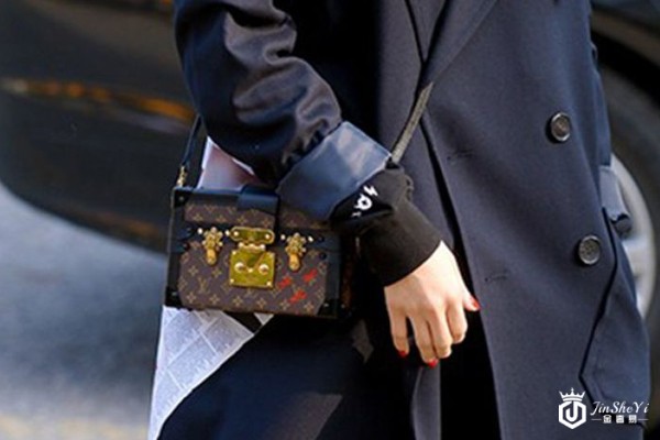 PETITE MALLE LV小箱包回收