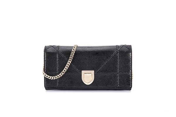 迪奥手拿包回收什么价格?二手迪奥手拿包在名包回收店几折? 迪奥手拿包回收什么价格?二手迪奥手拿包在名包回收店几折?