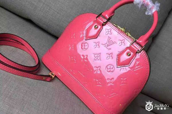 Mo<i></i>nogram Vernis牛漆皮包包回收价格