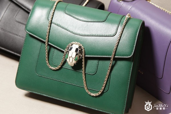 宝格丽蛇头包回收