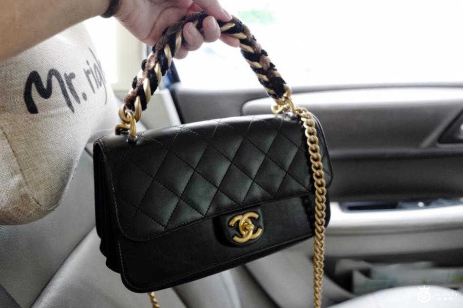 全新香奈儿包包回收价格几折？