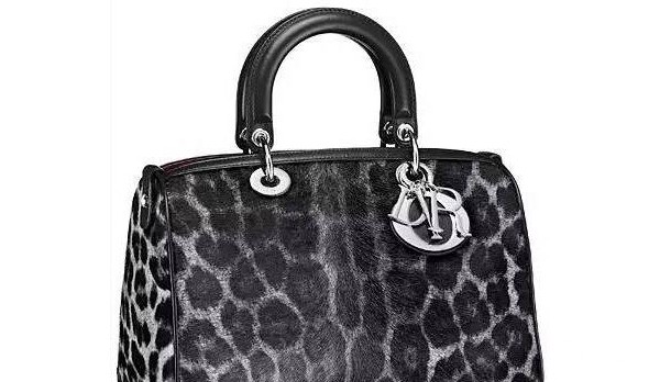 迪奥包包回收一般是几折,是怎么样回收的 迪奥包包回收一般是几折,是怎么样回收的