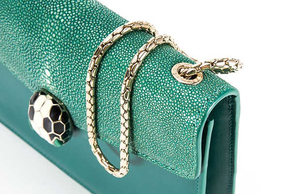 宝格丽蛇头包 宝格丽蛇头包