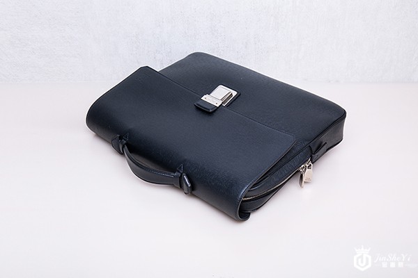 男士LV包包怎么样，奢侈品回收机构能够回收吗,金奢易网