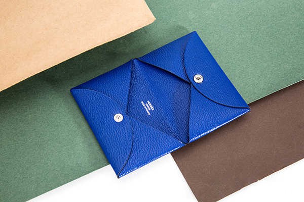 爱马仕包包为什么这么贵?是它的材质特殊吗