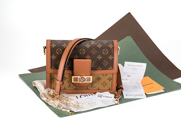 LV包包脏了如何清洗，需要注意什么事项？