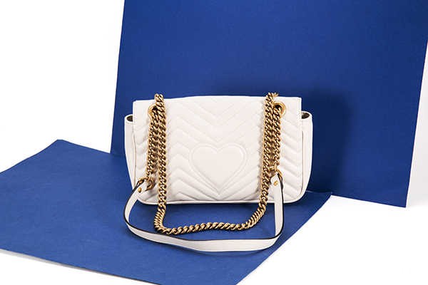 古驰Gucci白色小号绗缝肩背包